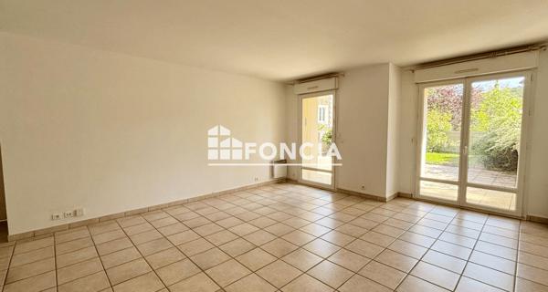 Location Appartement 3 pièces 70 m² - Bièvres 91570