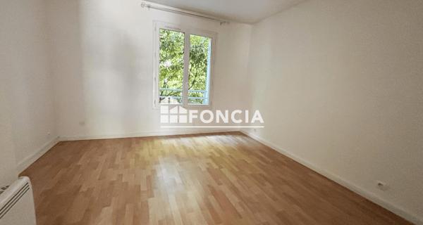 Location Appartement 3 pièces 70 m² - Bièvres 91570