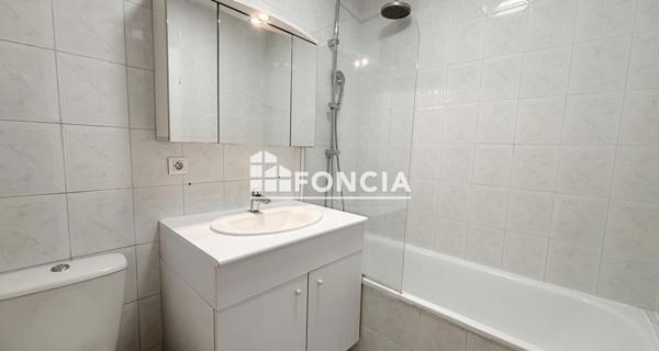 Location Appartement 3 pièces 70 m² - Bièvres 91570