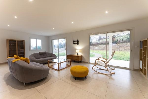 SAINT FAUST (64) - Maison T5 à louer meublée.