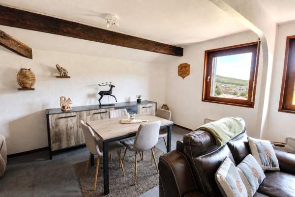 Vente / Maison d'architecte à Le Thillot (88160)