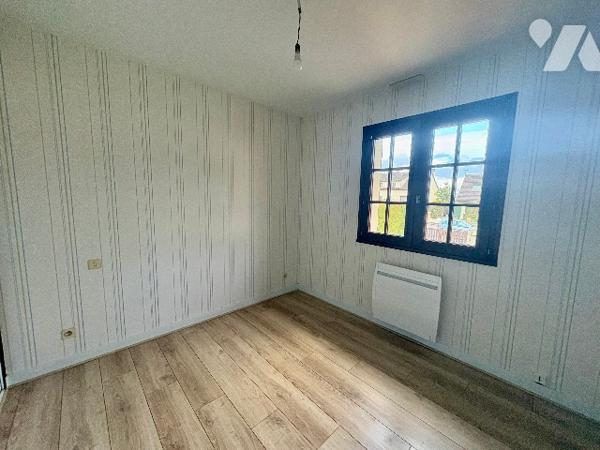 MAISON DE PLAIN PIED SUR SOUS-SOL TOTAL A GOURNAY EN BRAY