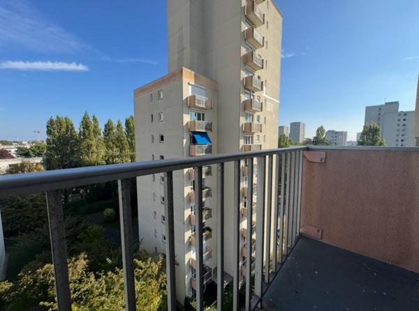 À 10 min à pied de la nouvelle station de métro ligne 14 - L'Haÿ-les-Roses (Grand Paris Express) - Appartement 2P 45 m² avec Balcon, cave et parking