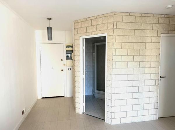 À 10 min à pied de la nouvelle station de métro ligne 14 - L'Haÿ-les-Roses (Grand Paris Express) - Appartement 2P 45 m² avec Balcon, cave et parking
