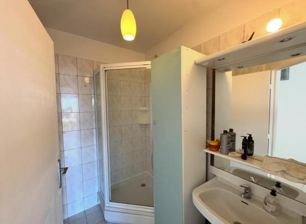 À 10 min à pied de la nouvelle station de métro ligne 14 - L'Haÿ-les-Roses (Grand Paris Express) - Appartement 2P 45 m² avec Balcon, cave et parking