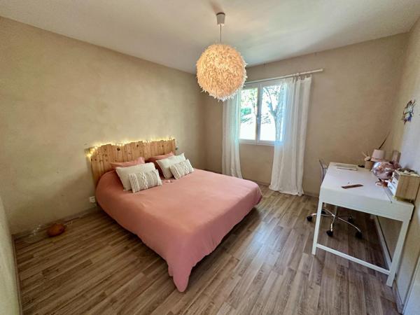 Maison familiale de plain-pied sur sous-sol