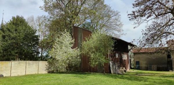 A vendre : Hangars sur un terrain d'environ 1484 m² sur la commune à GERBEVILLER (54830)