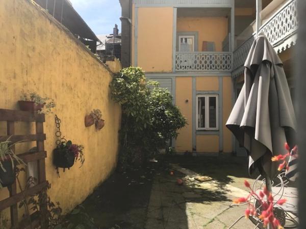 Dpt Hautes Pyrénées (65), à vendre BAGNERES DE BIGORRE appartement T2