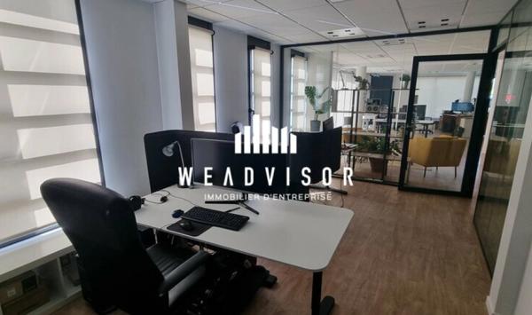 À vendre  Bureaux en rez-de-chaussée avec vitrine, de 140 m² à Tours (disponible à la location)