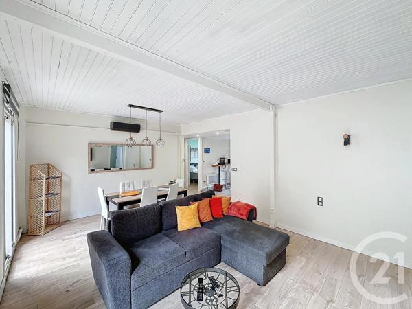 Appartement F4 à vendre  4 pièces - 82,30 m 2   AMELIE LES BAINS PALALDA  - 66