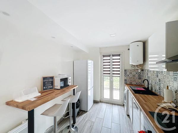 Appartement F4 à vendre  4 pièces - 82,30 m 2   AMELIE LES BAINS PALALDA  - 66