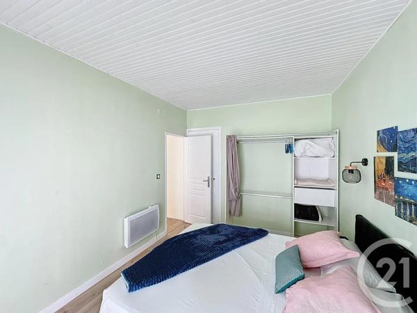 Appartement F4 à vendre  4 pièces - 82,30 m 2   AMELIE LES BAINS PALALDA  - 66