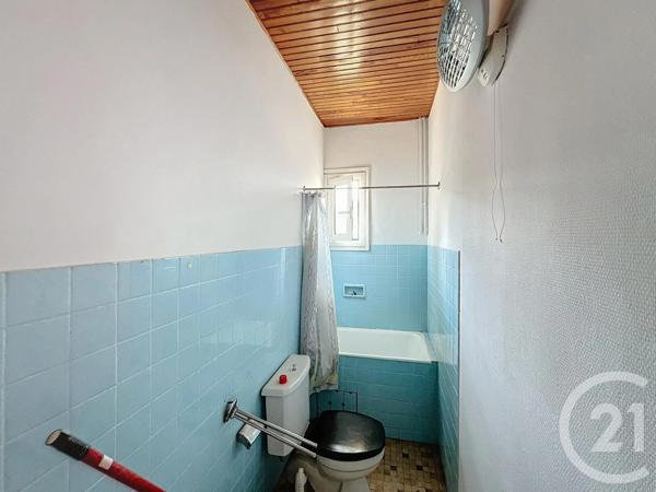 Appartement F4 à vendre  4 pièces - 82,30 m 2   AMELIE LES BAINS PALALDA  - 66