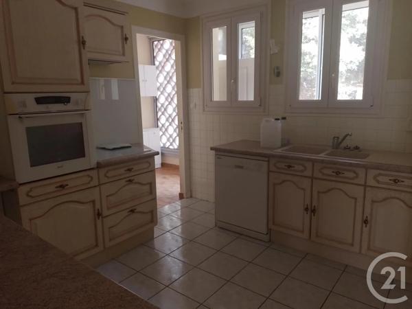 Appartement F4 à vendre  4 pièces - 82,30 m 2   AMELIE LES BAINS PALALDA  - 66
