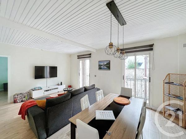 Appartement F4 à vendre  4 pièces - 82,30 m 2   AMELIE LES BAINS PALALDA  - 66