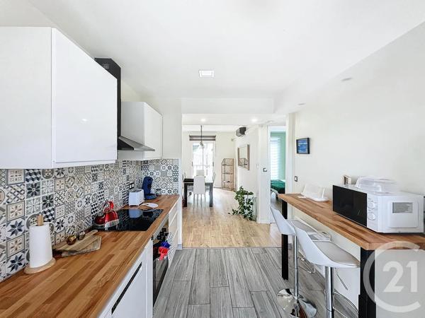 Appartement F4 à vendre  4 pièces - 82,30 m 2   AMELIE LES BAINS PALALDA  - 66