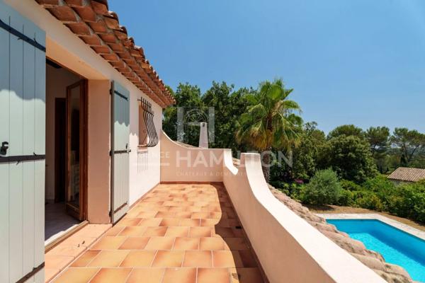 VILLA AVEC PISCINE À PROXIMITÉS DES ÉCOLES Valbonne