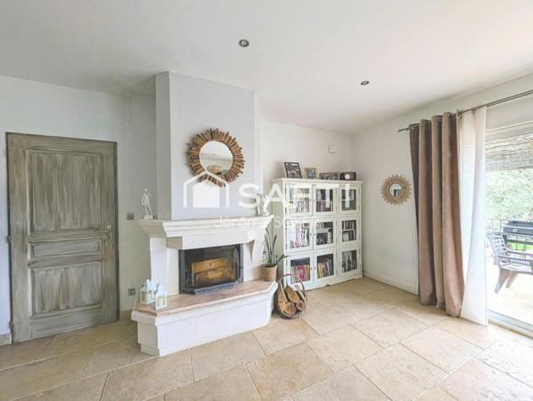 MAISON DE 128 M² AVEC SA DEPENDANCE DE 50 M²