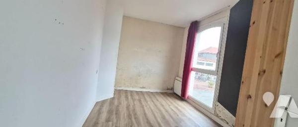 BELLE OPPORTUNITE
En plein centre d'Hardelot,  venez découvrir cet appartement situé au 1er ét...