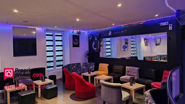 ROANNE  -  BAR  PUB  KARAOKÉ