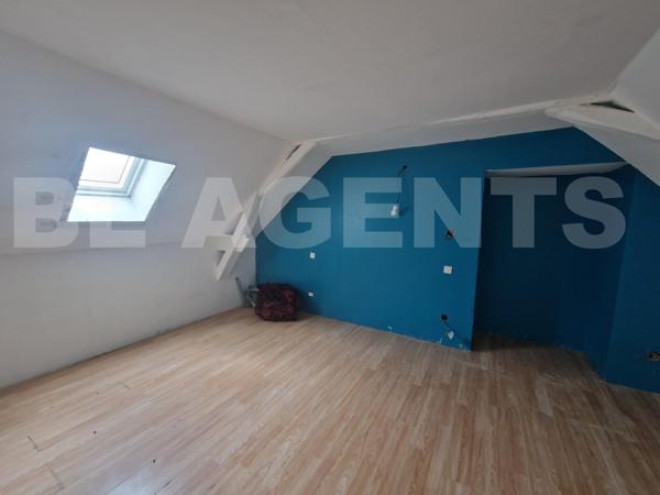 Grande maison de bourg avec jardin, grange et garage