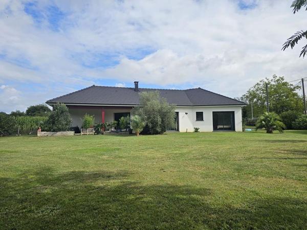 Maison d'exception avec terrain équestre à 5 minutes de Mauléon