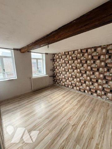 Immeuble commercial et appartements à vendre à Hesdin-la-Forêt (62140) en Pas-de-Calais (62)
...