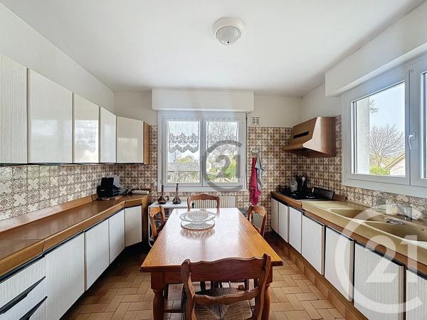 Maison à vendre  9 pièces - 200 m 2   MESQUER  - 44