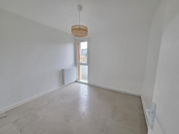 Pennes-Mirabeau (13170) Appartement type 3 avec balcon