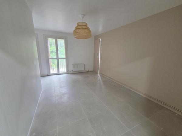 Pennes-Mirabeau (13170) Appartement type 3 avec balcon