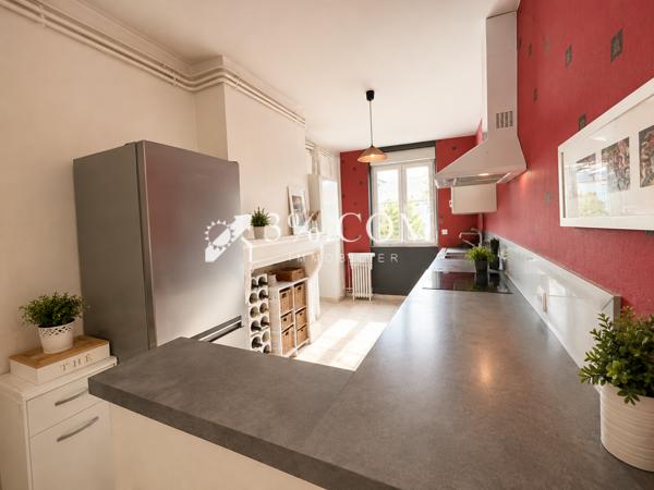 Appartement 4 pièce(s) 2 chambre(s) 113 m²