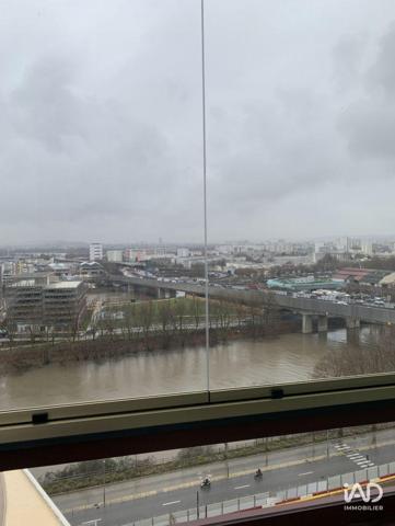 Location appartement 3 pièces 70 m² Saint-Denis