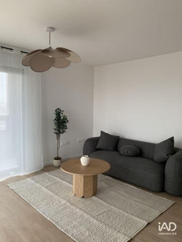 Location appartement 3 pièces 70 m² Saint-Denis