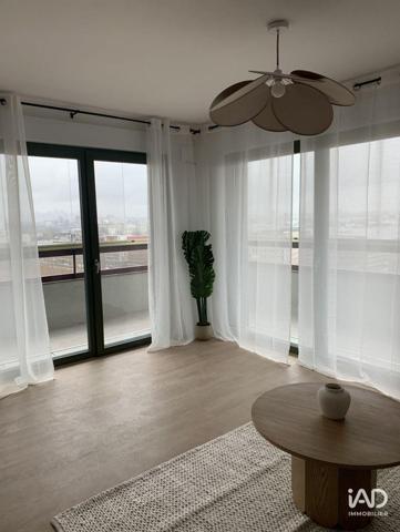 Location appartement 3 pièces 70 m² Saint-Denis