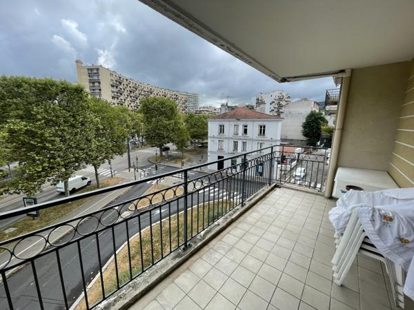 Saint-Étienne (42100) Appartement Fauriel F4 de 124M2 avec Terrasse et garage