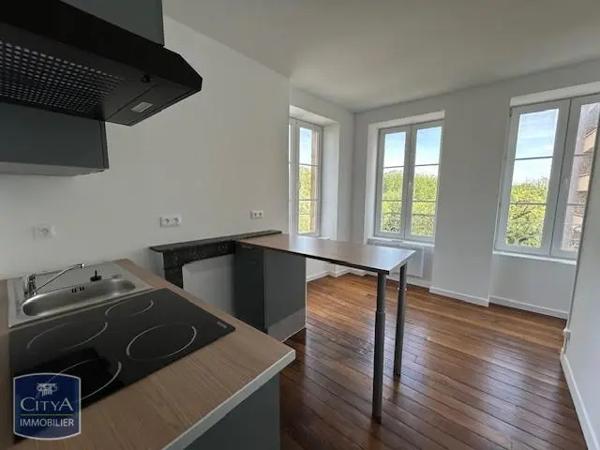 Appartement à louer 2 pièces 50m² Sedan (08200)