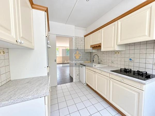 Location                                                      Appartement
                        
                     3 pièces                      61 m2                     à Verneuil-sur-Seine