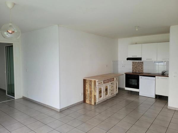 APPARTEMENT T3 74 M2 TRES LUMINEUX MODULABLE T4 QUARTIER RESIDENTIEL LYON 8