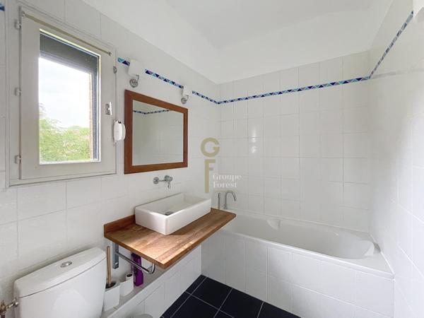 EN EXCLUSIVITÉ * TRES RARE SUR LE SECTEUR* SEMI PLAIN PIED
