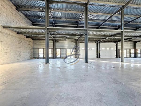 Location                                                      Local industriel
                        
                     1 pièces                      286 m2                     à Bourgoin-Jallieu