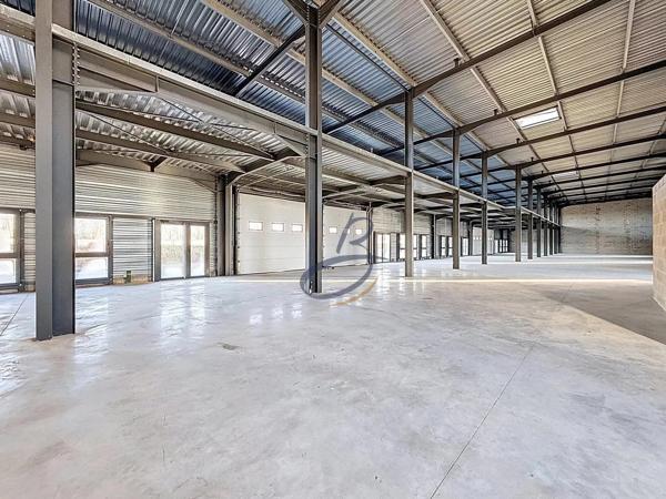 Location                                                      Local industriel
                        
                     1 pièces                      286 m2                     à Bourgoin-Jallieu