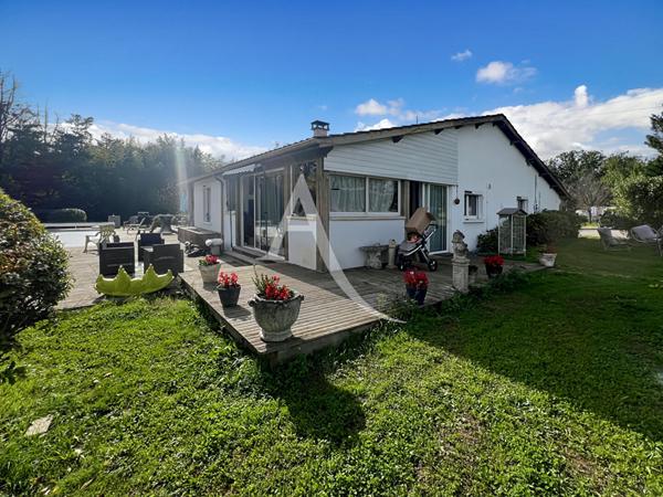 Superbe maison de plain-pied, et son appartement