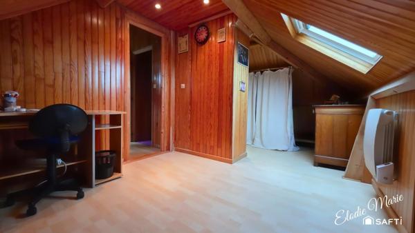 Maison individuelle de 113m2 sur sous-sol complet.