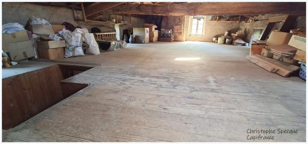 Grande maison familiale avec dépendances et terrain attenant VISCOMTAT (63)