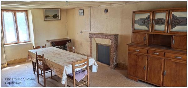 Grande maison familiale avec dépendances et terrain attenant VISCOMTAT (63)