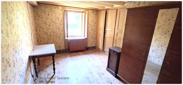 Grande maison familiale avec dépendances et terrain attenant VISCOMTAT (63)
