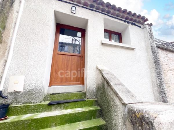 Appartement 3 pièces à vendre à REILLANNE (04110) Centre du village, aucun travaux, idéal investissement