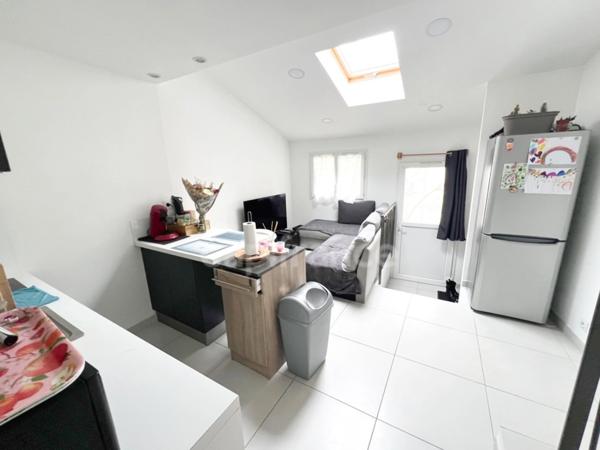 Appartement 3 pièces à vendre à REILLANNE (04110) Centre du village, aucun travaux, idéal investissement