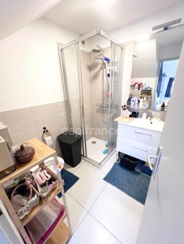 Appartement 3 pièces à vendre à REILLANNE (04110) Centre du village, aucun travaux, idéal investissement