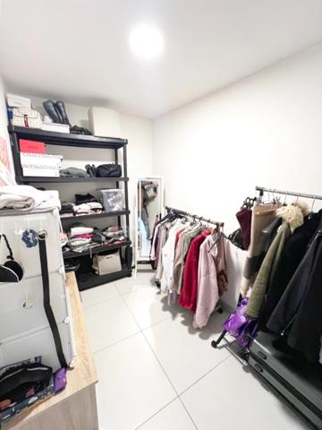 Appartement 3 pièces à vendre à REILLANNE (04110) Centre du village, aucun travaux, idéal investissement